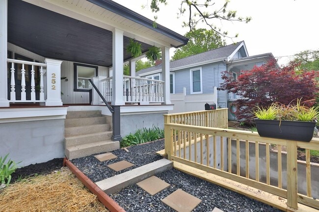 252 Linden Ave in Southgate, KY - Building Photo - Building Photo