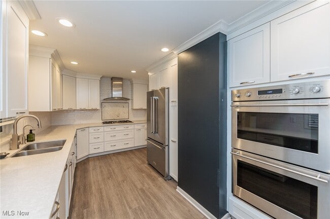 property at 2500 Deborah Dr