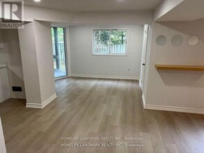 107 Kearney Dr in Ajax, ON - Building Photo - Building Photo