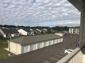 Lorain Pointe Senior Apartments in Lorain, OH - Building Photo - Building Photo