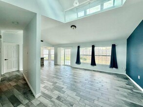 6149 Staunton Dr in Holiday, FL - Building Photo - Building Photo