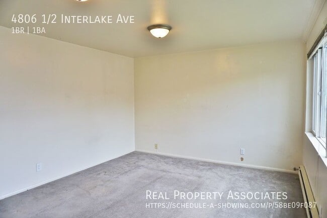 4806 1/2 Interlake Ave N in Seattle, WA - Building Photo - Building Photo