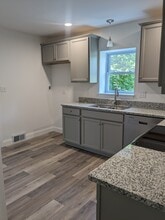 329 York Rd, Unit A in Carlisle, PA - Building Photo - Building Photo