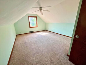 1523 3rd St E in St. Paul, MN - Foto de edificio - Building Photo