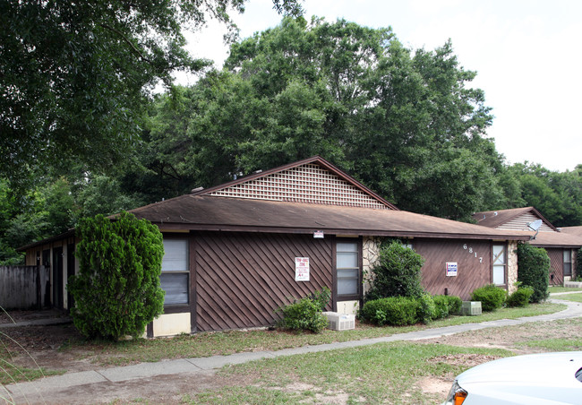 6817 Tiki Ln in Pensacola, FL - Foto de edificio - Building Photo