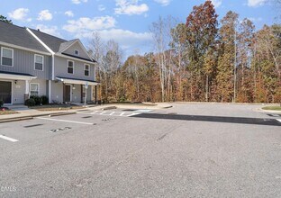 129 Longleaf Pine St in Clayton, NC - Building Photo - Building Photo