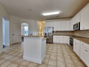 1715 Ash Ln in Corinth, TX - Foto de edificio - Building Photo