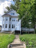 5316 Gwynn Oak Ave in Baltimore, MD - Building Photo