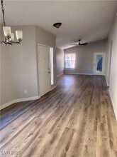 8409 Granite Peak Ct in Las Vegas, NV - Building Photo - Building Photo