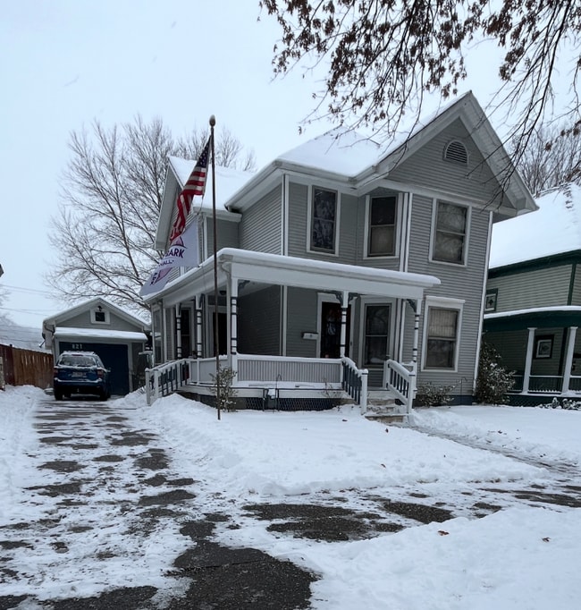 821 3rd St in Marietta, OH - Building Photo - Building Photo