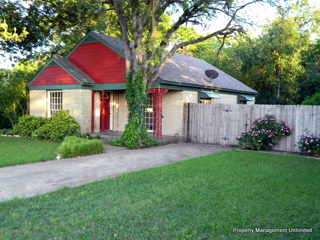 640 E Pleasant Run Rd in Desoto, TX - Building Photo