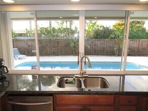 1118 N 46th Ave in Hollywood, FL - Foto de edificio - Building Photo