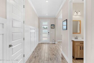 786 Clearwater Ave in Satellite Beach, FL - Foto de edificio - Building Photo