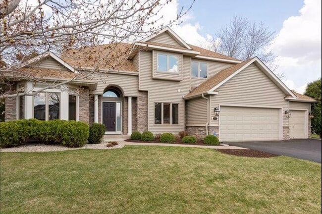 12452 Alise Pl in Eden Prairie, MN - Building Photo - Building Photo