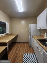 12215 Braxfield Ct in North Bethesda, MD - Building Photo