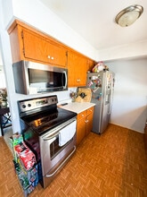 4932 Sutton Ln in Greendale, WI - Building Photo - Building Photo