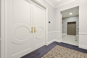 6600 Seminary Woods Pl in Louisville, KY - Building Photo - Building Photo