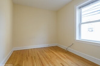 3808 W Irving Park Rd in Chicago, IL - Building Photo - Building Photo