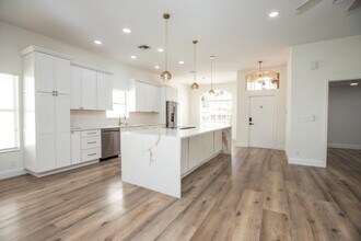 10881 La Salinas Cir in Boca Raton, FL - Building Photo - Building Photo