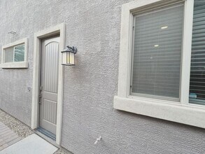 9631 W Trumbull Rd in Tolleson, AZ - Building Photo - Building Photo