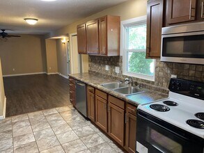 408 29th Ave W in Milan, IL - Building Photo - Building Photo