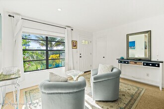 300 Pelican Dr in Satellite Beach, FL - Building Photo - Building Photo