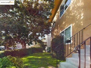 3811 Opal St in Oakland, CA - Building Photo - Building Photo