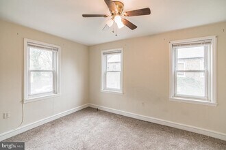 420 Conarroe St in Philadelphia, PA - Building Photo - Building Photo