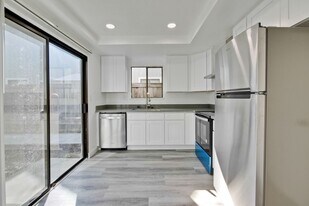 5698 Saxony Ct in San Jose, CA - Building Photo