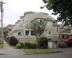 1202-1212 W 7th Ave in Vancouver, BC - Building Photo