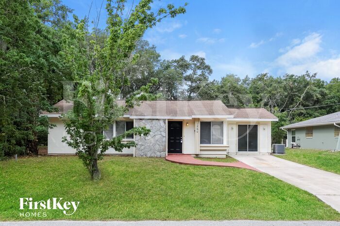 1260 Sheridan Dr NW in Port Charlotte, FL - Building Photo