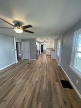 1233 N Spanish St in Cape Girardeau, MO - Building Photo - Building Photo