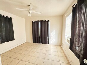 504 W Ave E in Alpine, TX - Building Photo - Building Photo