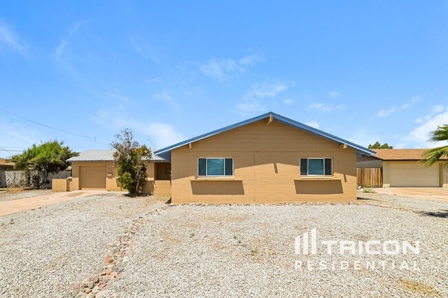 property at 6006 W Medlock Dr