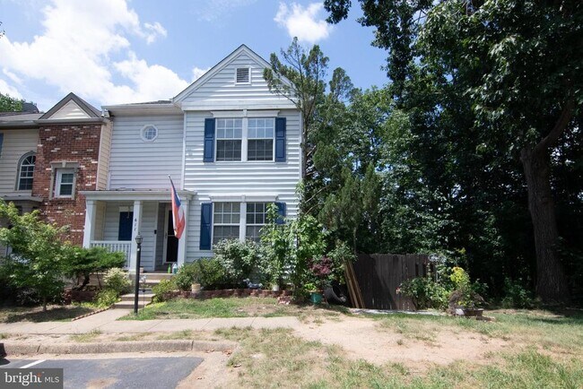 611 Wind Ridge Dr in Stafford, VA - Building Photo - Building Photo