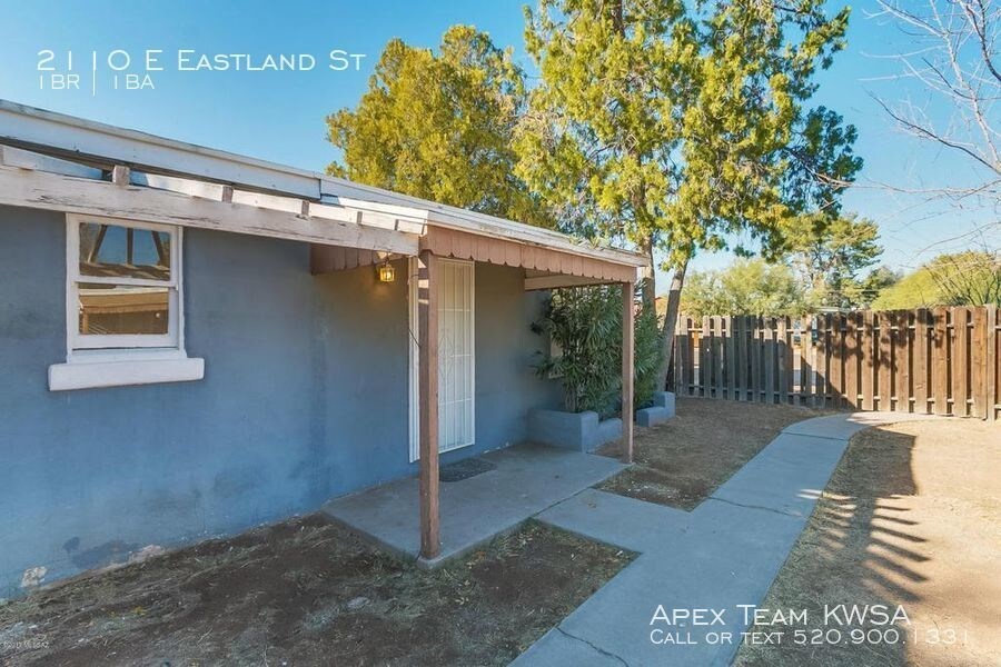 2110 E Eastland St in Tucson, AZ - Building Photo