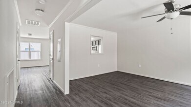 317 Glenellen Loop Rd in Midway Park, NC - Building Photo - Building Photo