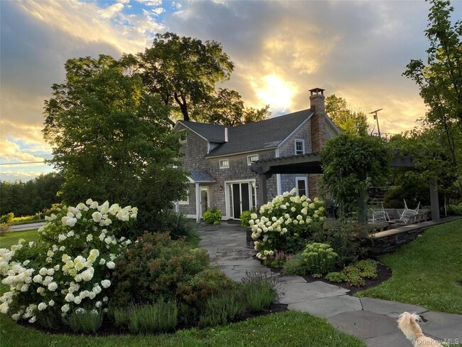 property at 314 Schoolhouse Rd
