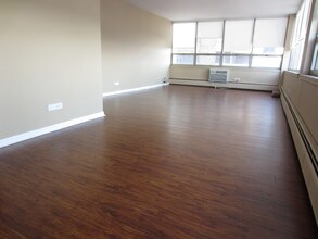 6171 N Sheridan Rd in Chicago, IL - Foto de edificio - Building Photo