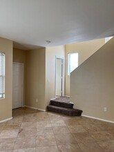 1458 S Longspur Ln in Gilbert, AZ - Building Photo - Building Photo
