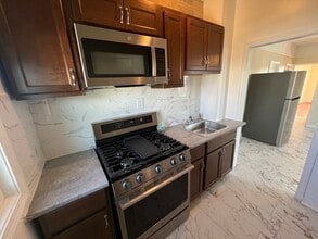 109 Walker St in Fall River, MA - Building Photo - Building Photo