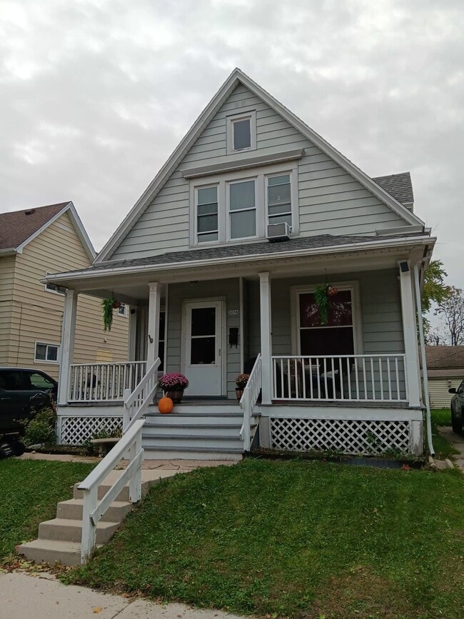 property at 2016 N 12th St