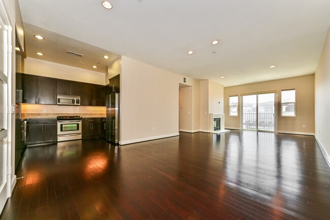 property at 10878 Bloomfield St