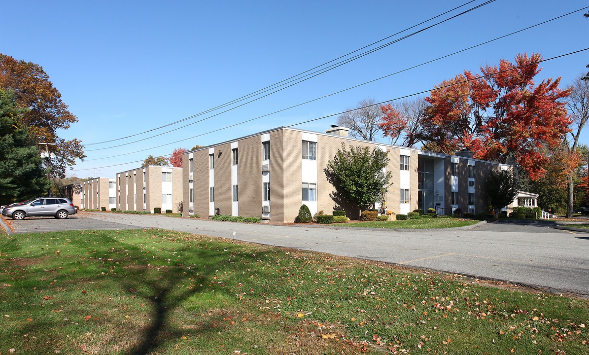 Gramacy Park Apartments in Agawam, MA - Building Photo