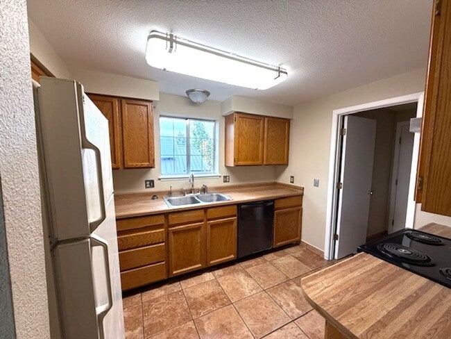 1538 Stitzel Rd in Elko, NV - Building Photo - Building Photo