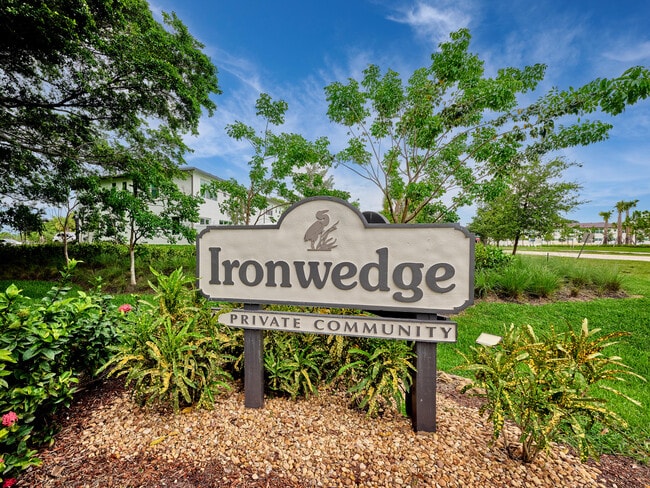 property at 6040 Glendale Dr
