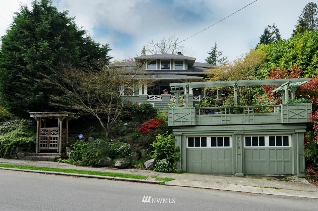 1519 26th Ave E in Seattle, WA - Building Photo