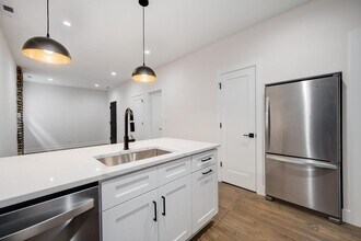 2455 W Armitage Ave in Chicago, IL - Building Photo - Building Photo