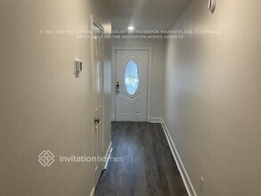 1802 Oak Valley Dr in Kemah, TX - Building Photo - Building Photo