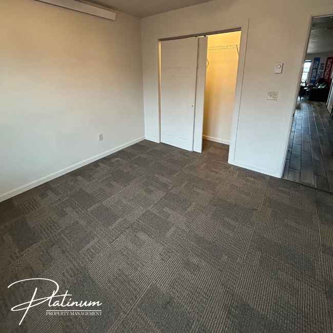 property at 642 W Granite St